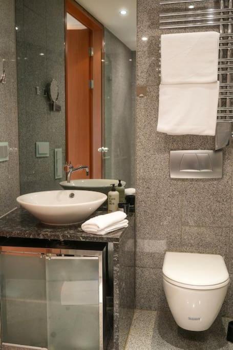 Exklusive Stadtoase Design-Wohnung - Panoramablick Koblenz  Eksteriør billede